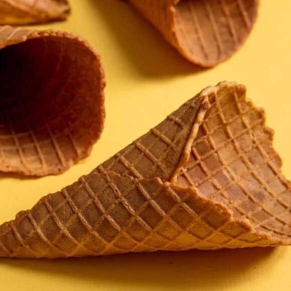 Waffle Cone Express for Ice Cream -- Waffle Maker Complete - Picture 1 of 8